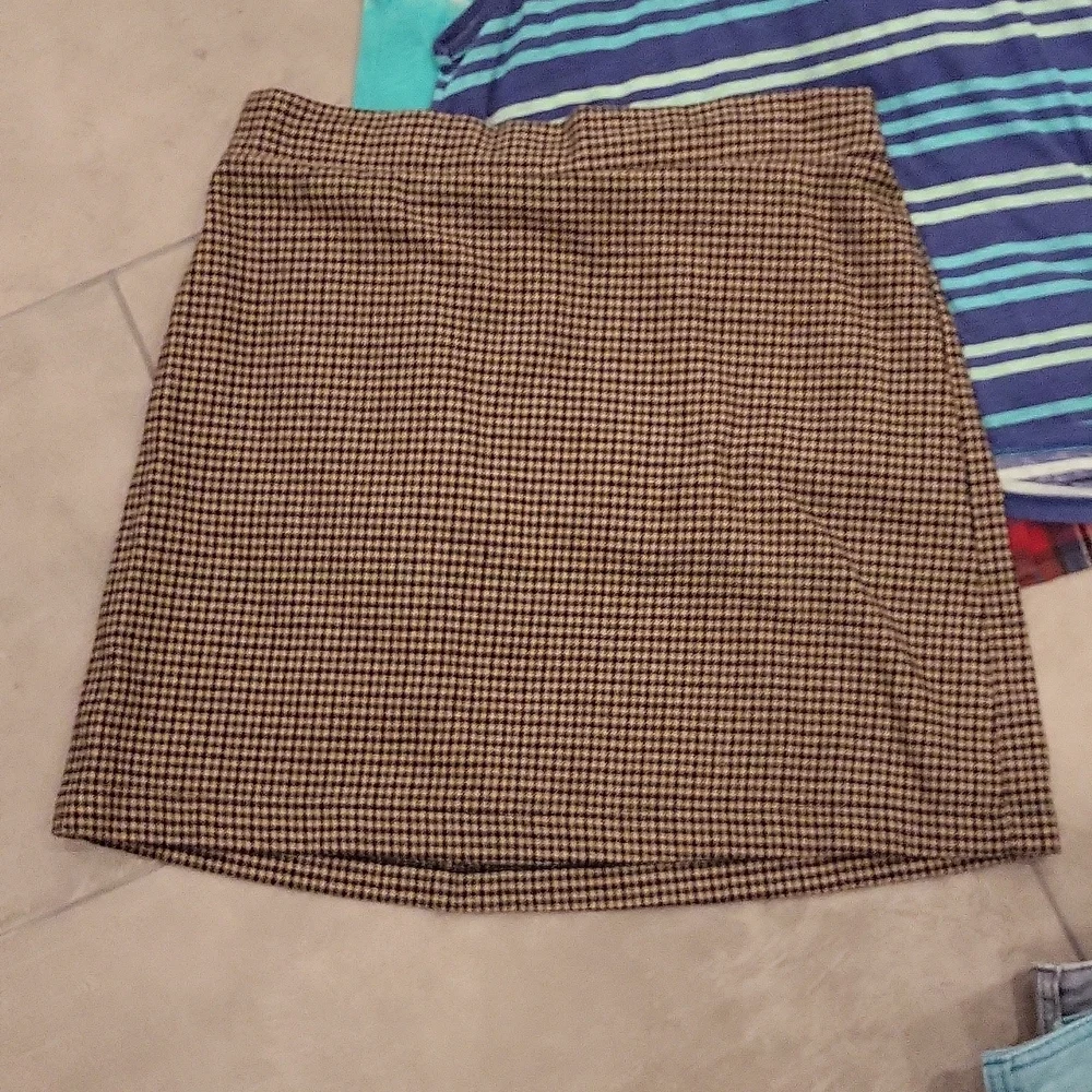 Bundle of American Eagle teen-girl clothes - Picture 4 of 12